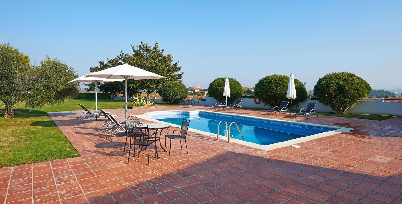 Hotel Rural Cal Ruget Vilobi Del Penedes Buitenkant foto