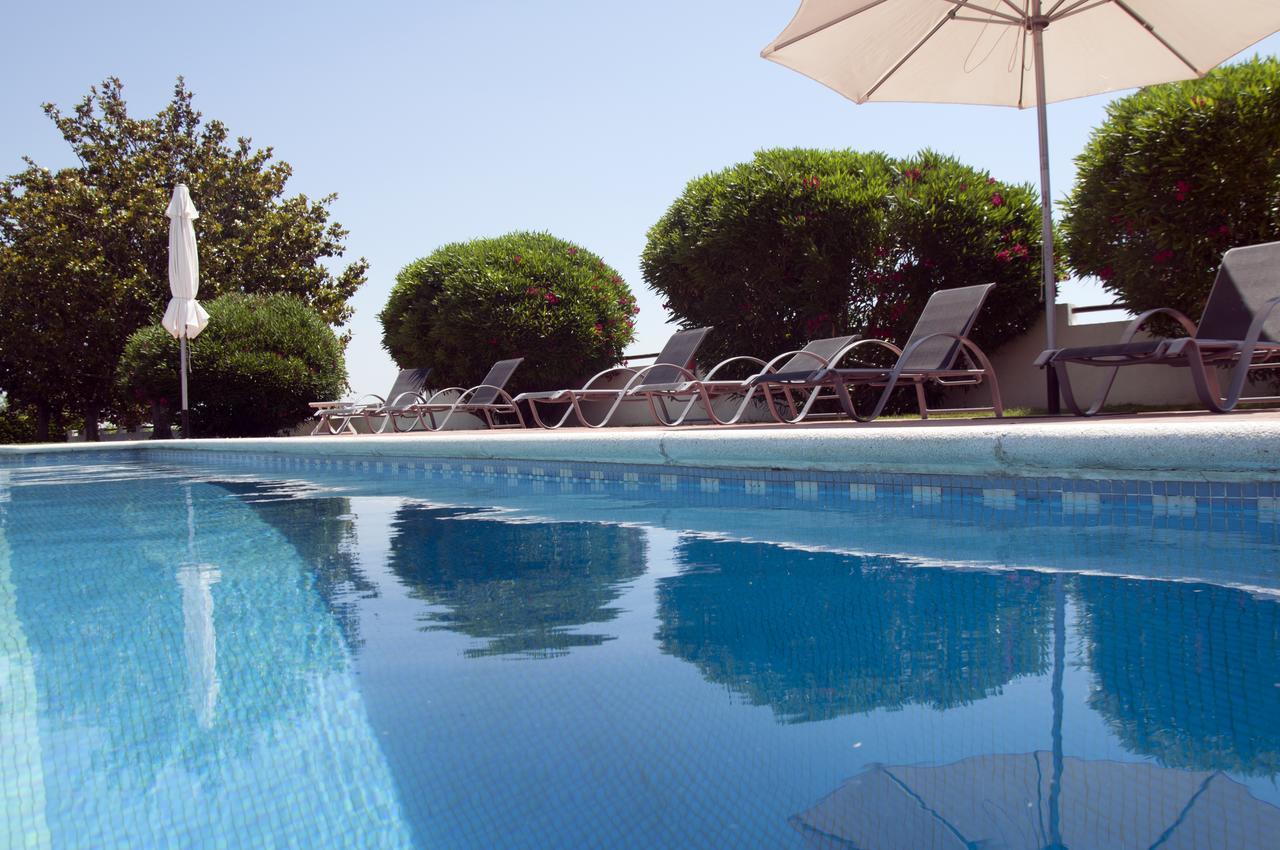 Hotel Rural Cal Ruget Vilobi Del Penedes Buitenkant foto