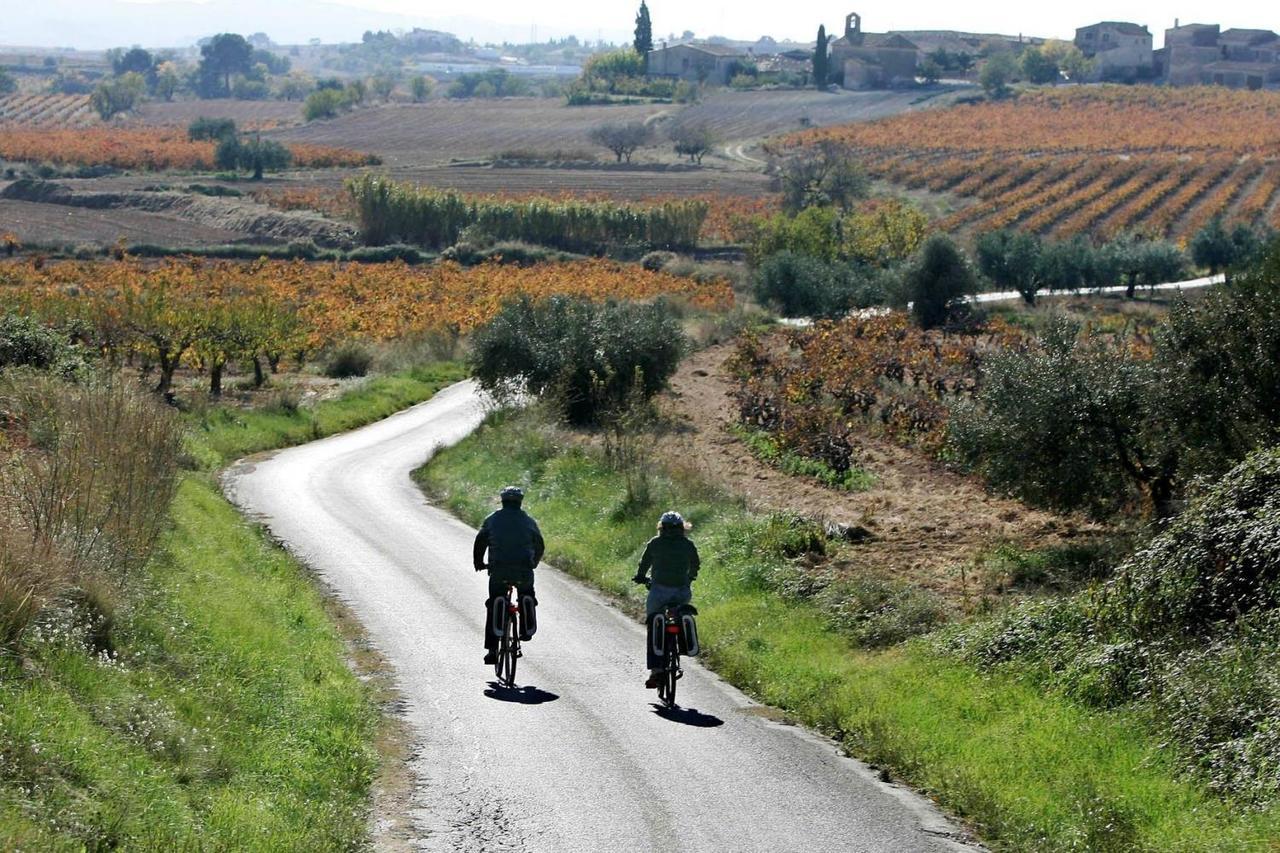 Hotel Rural Cal Ruget Vilobi Del Penedes Buitenkant foto