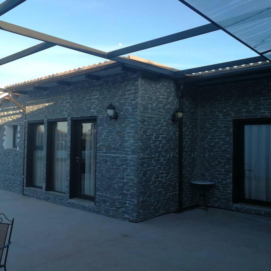 Hotel Rural Cal Ruget Vilobi Del Penedes Buitenkant foto