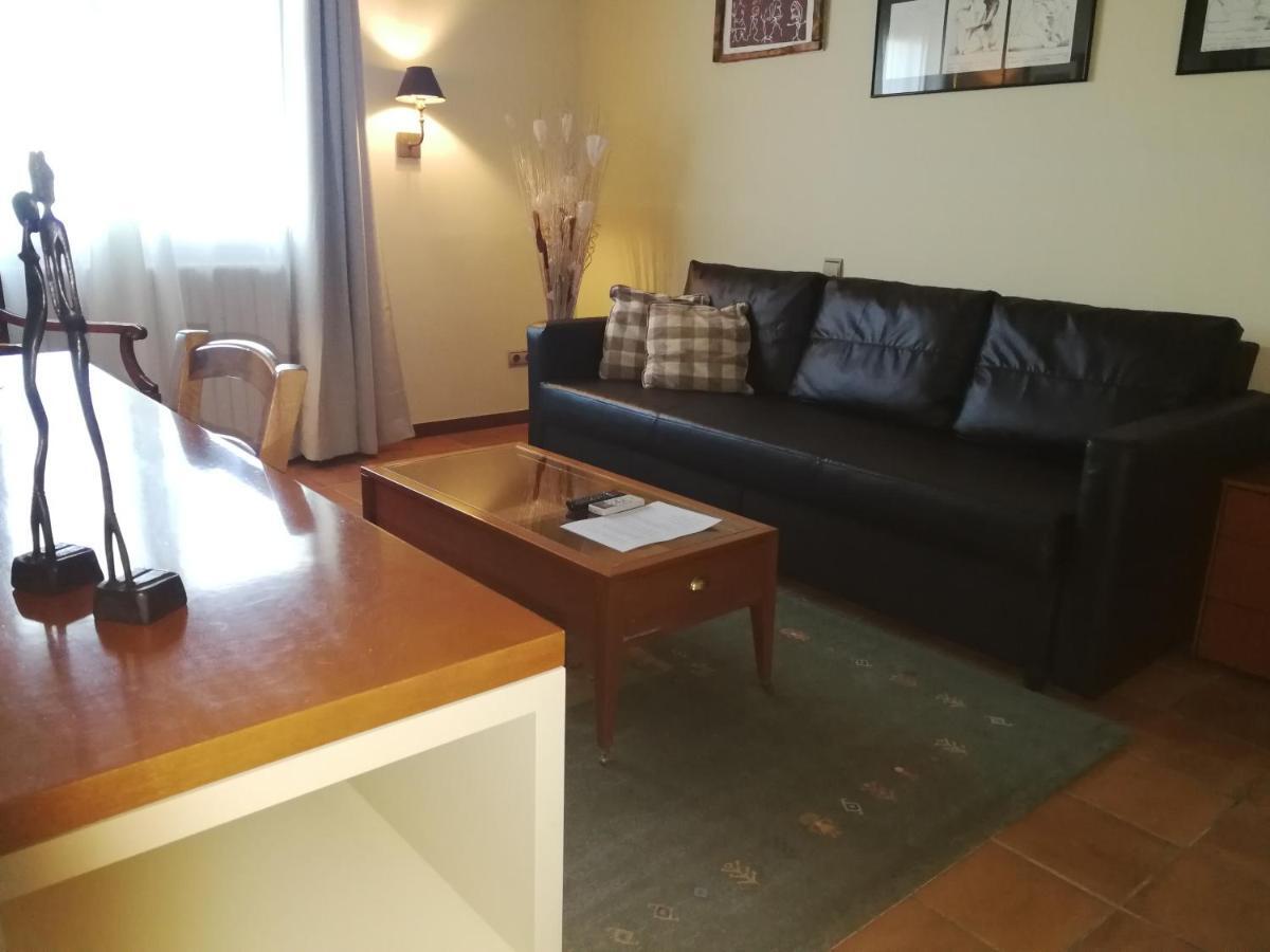 Hotel Rural Cal Ruget Vilobi Del Penedes Buitenkant foto