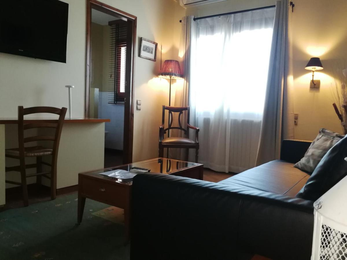 Hotel Rural Cal Ruget Vilobi Del Penedes Buitenkant foto