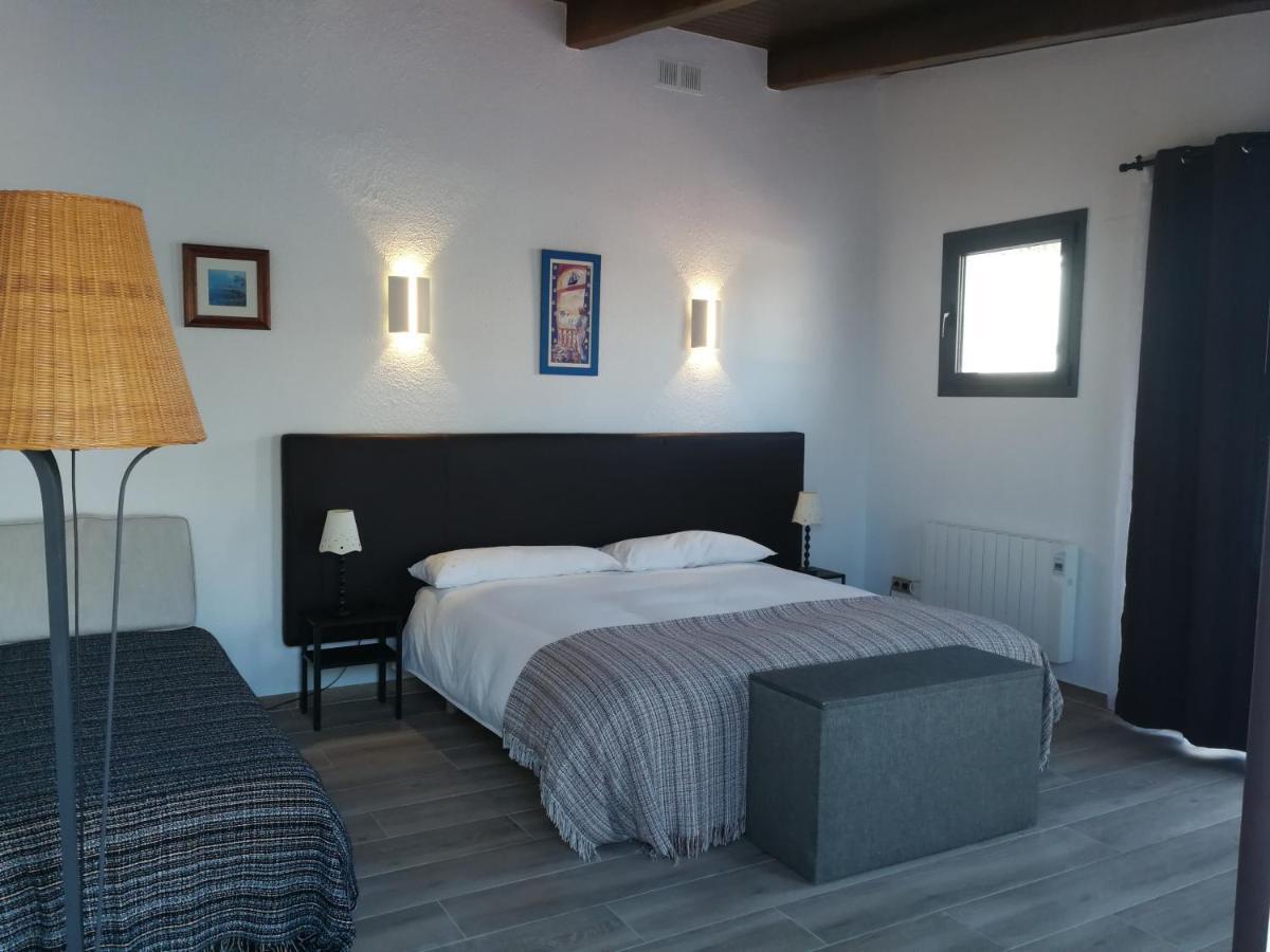Hotel Rural Cal Ruget Vilobi Del Penedes Buitenkant foto